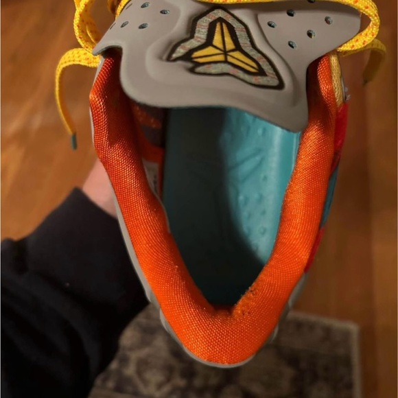 Nike Kobe 8 GC
Venice Beach (2013) - Picture 6 of 10